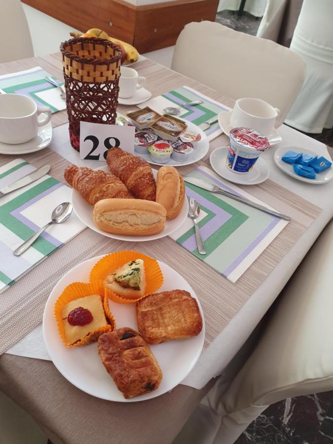 Hotel Bisanzio Cervia Kültér fotó