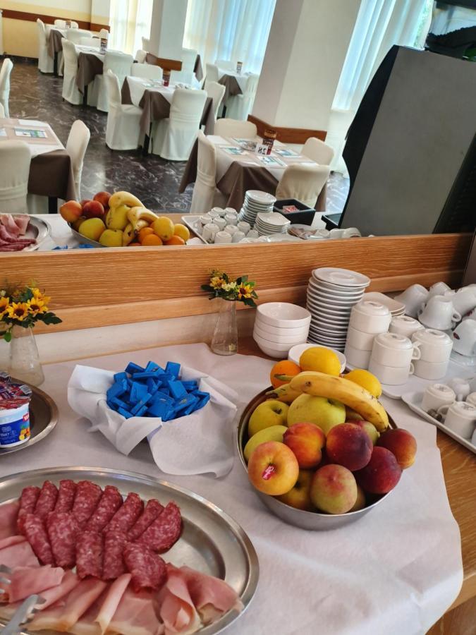 Hotel Bisanzio Cervia Kültér fotó