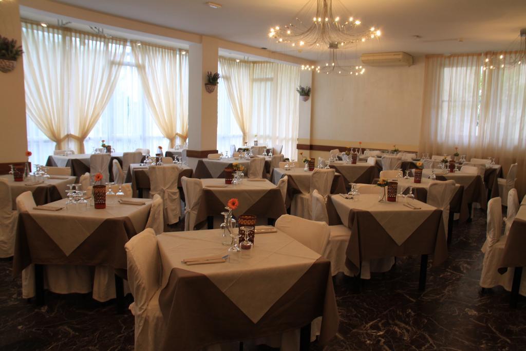 Hotel Bisanzio Cervia Kültér fotó