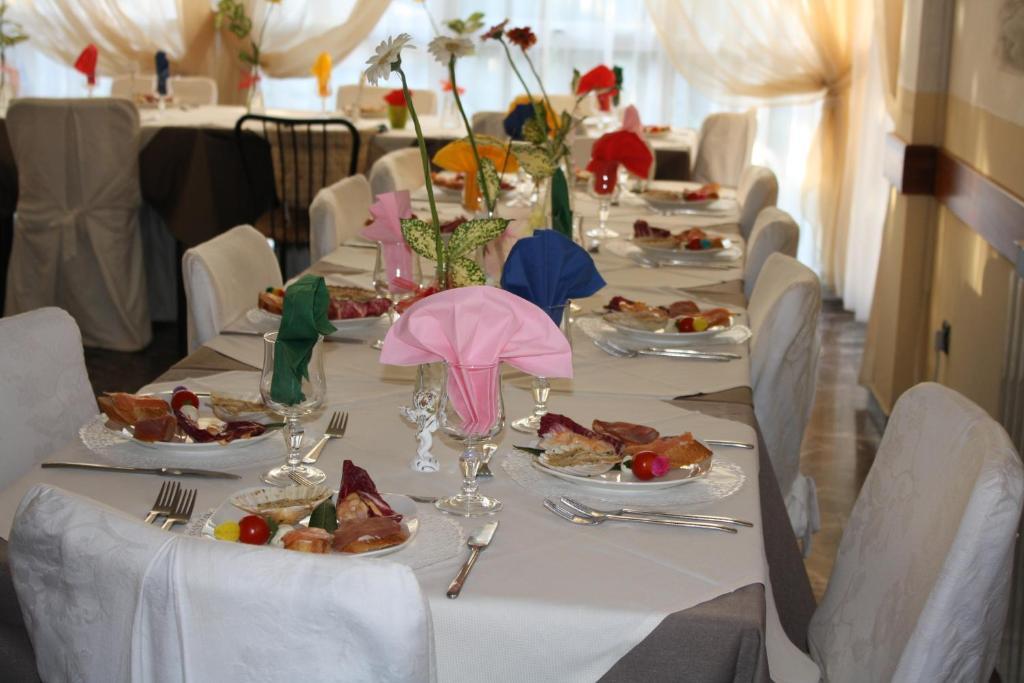 Hotel Bisanzio Cervia Kültér fotó