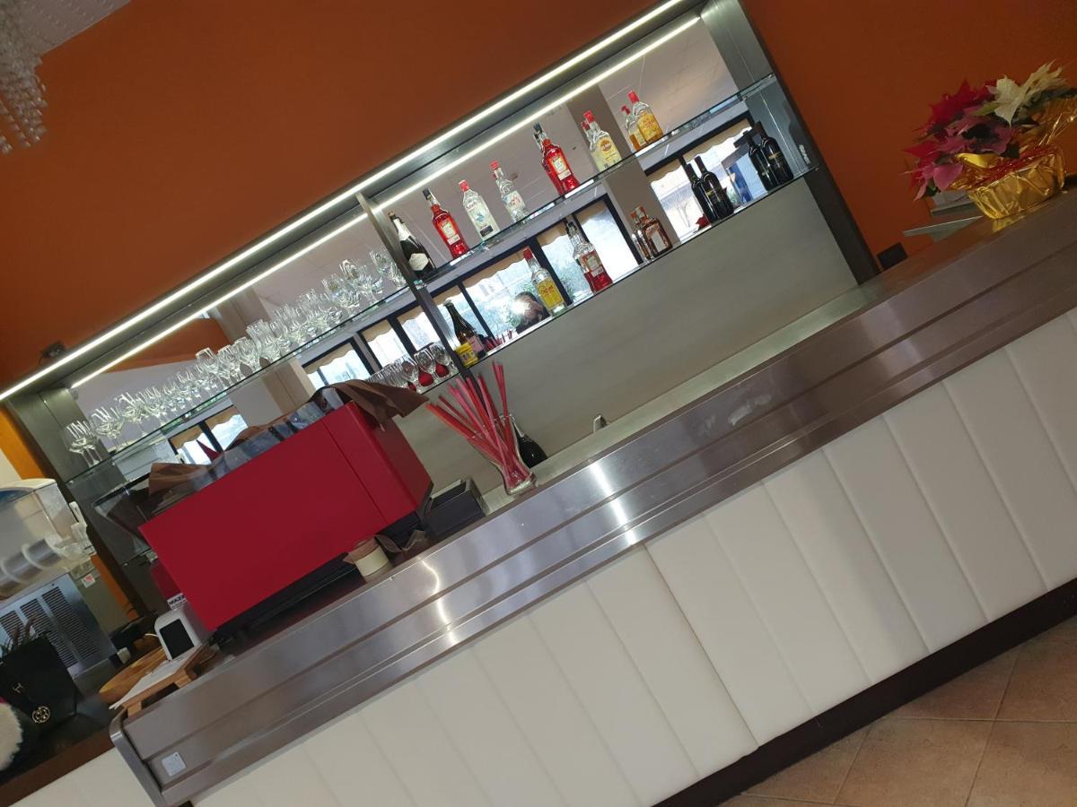 Hotel Bisanzio Cervia Kültér fotó