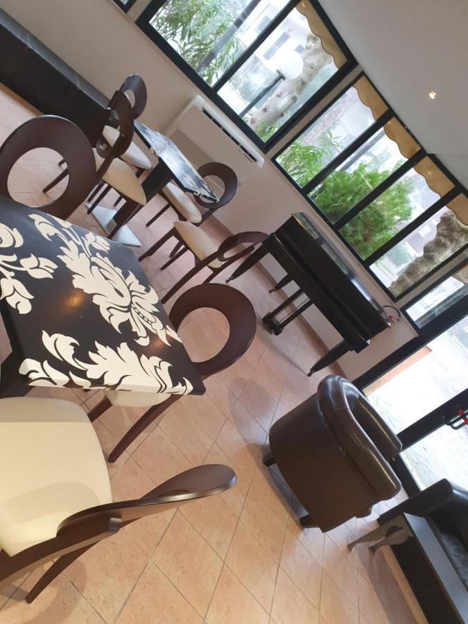 Hotel Bisanzio Cervia Kültér fotó